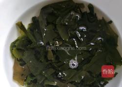 燕饺紫菜养生汤的做法图解1