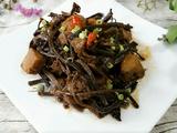 茶树菇烧排骨