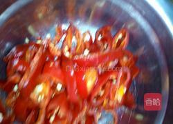 鸡肉炒辣椒的做法图解1