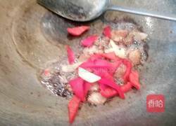 黄瓜皮炒肉的做法图解6