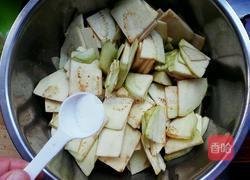 蜂蜜烧茄子的做法图解2