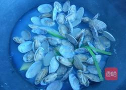 韭菜炒蛤蜊的做法图解4