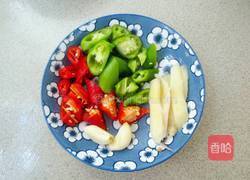蘑菇鸡腿的做法图解5
