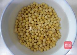 老鸭黄豆汤的做法图解2
