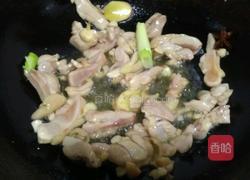 豆角炒鸡肉的做法图解5