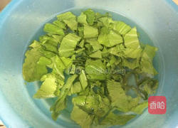 瘦肉芥菜汤的做法图解1