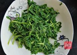 清炒茼蒿的做法图解1