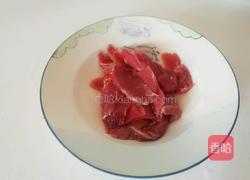 牛肉拌饭的做法图解1