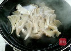 猪肉炒蘑菇的做法图解3