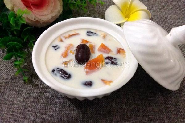 牛奶炖红枣木瓜的做法_牛奶炖红枣木瓜的做法