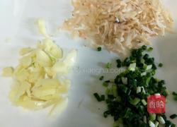 节瓜虾米粉丝煲的做法图解2