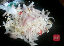 洋葱炒金针菇的做法图解4