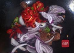 青椒炒腊肠的做法图解4