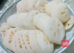 凉拌藕片的做法图解1