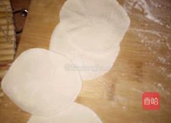 猪肉榛蘑饺子的做法图解7
