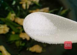 黄瓜皮炒肉的做法图解7
