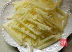 番茄酱土豆丝的做法图解1