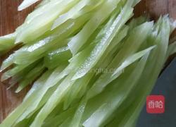 素炒笋丝的做法图解1