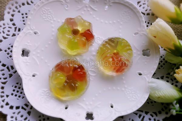 QQ糖七彩果冻的做法_QQ糖七彩果冻的做法大