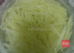 双丝炒洋葱的做法图解1