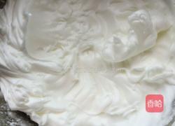 抹茶蔓越梅戚风8寸的做法图解5