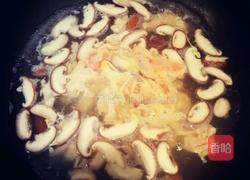 香菇白菜肉汤的做法图解4