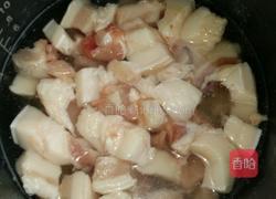 葱香红烧肉的做法图解1