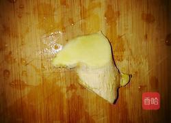 胡萝卜玉米排骨汤的做法图解5