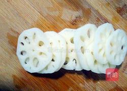 凉拌藕片的做法图解1