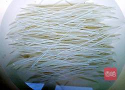 酸菜炒粉的做法图解1
