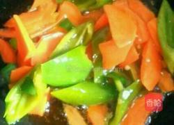 豆腐炒鹌鹑蛋的做法图解5