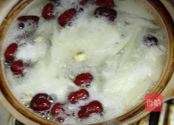 银耳莲子红枣羹的做法图解5