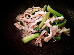 青菜蘑菇怎么做 MjUwX2MxXzA