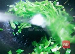 青椒炒鸡蛋的做法图解5