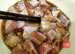 蒜香排骨的做法图解1