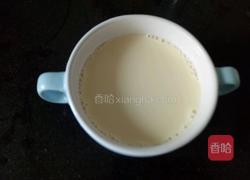 牛奶炖鸡蛋的做法图解4