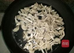 蒜苗炒菌菇的做法图解6