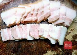 蒜苗苦瓜炒肥肉的做法图解2