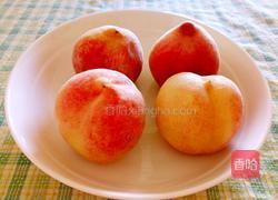 糖水桃的做法图解1