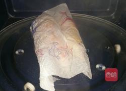 烤地瓜（微波炉版）的做法图解3