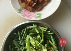 蒜苔炒腊肉的做法图解5