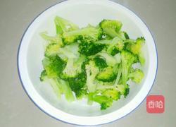 凉拌西兰花的做法图解3