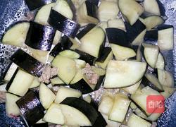 老干妈肉丁西红柿茄子的做法图解4