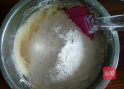 椰丝小饼干的做法图解5