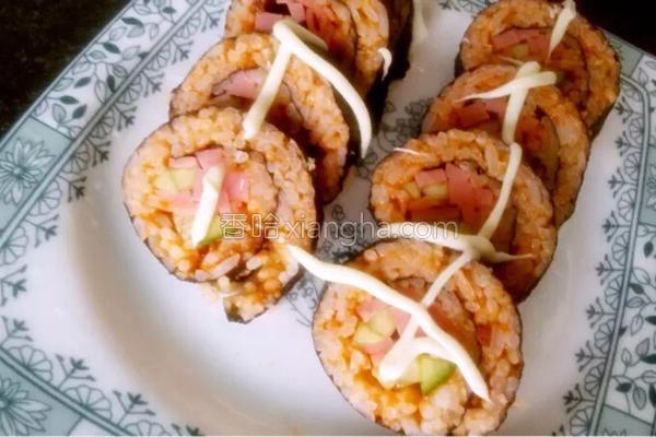 韩国拌饭酱黄瓜火腿肠寿司的做法_韩国拌饭酱