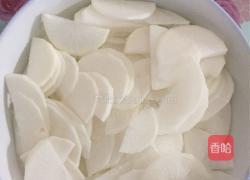酸甜萝卜片的做法图解2