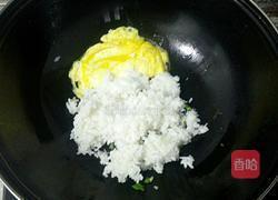 火腿炒饭的做法图解4