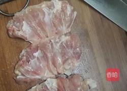 如何把肉切成小块 MjUwX2MyOjEvM15yYjI6MS84XzE4MA