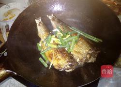 红焖青鱼的做法图解3