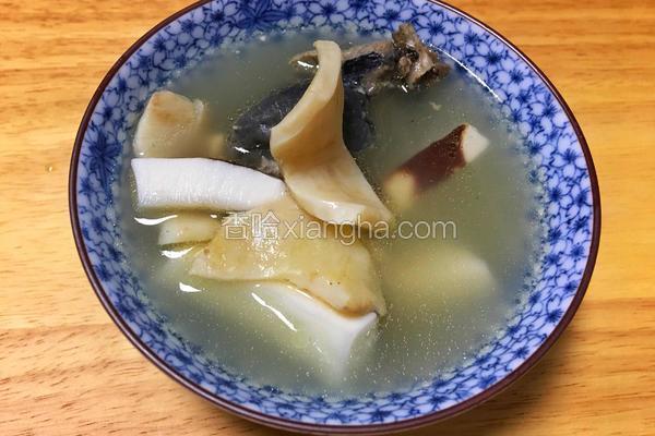 乌鸡椰子花胶汤的做法 菜谱 香哈网 乌鸡椰子花胶汤的做法 菜谱 香哈网